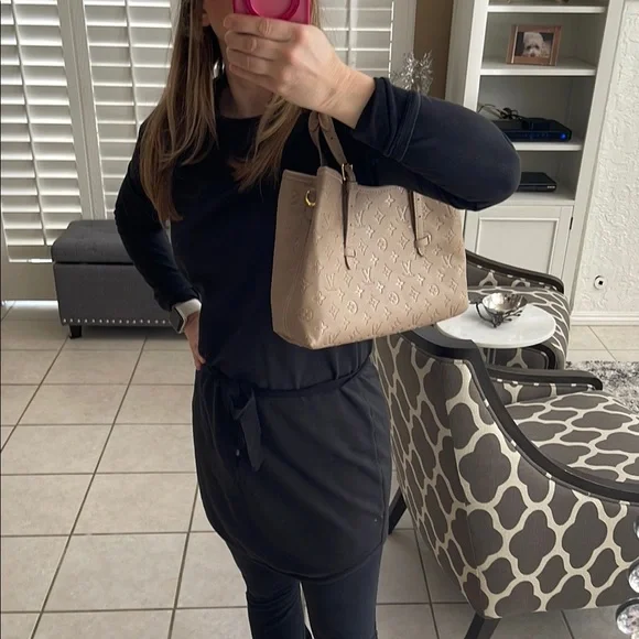 LOUIS VUITTON BABYLONE TOTE PM IN TAUPE - Picture 5 of 13